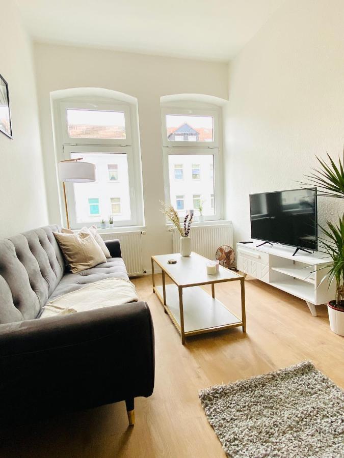 Stilvolles Apartment In Zentraler Lage - Smart-Tv, Queensize-Bett, Altbaustil, Kueche In City-Naehe Erfurt Dış mekan fotoğraf