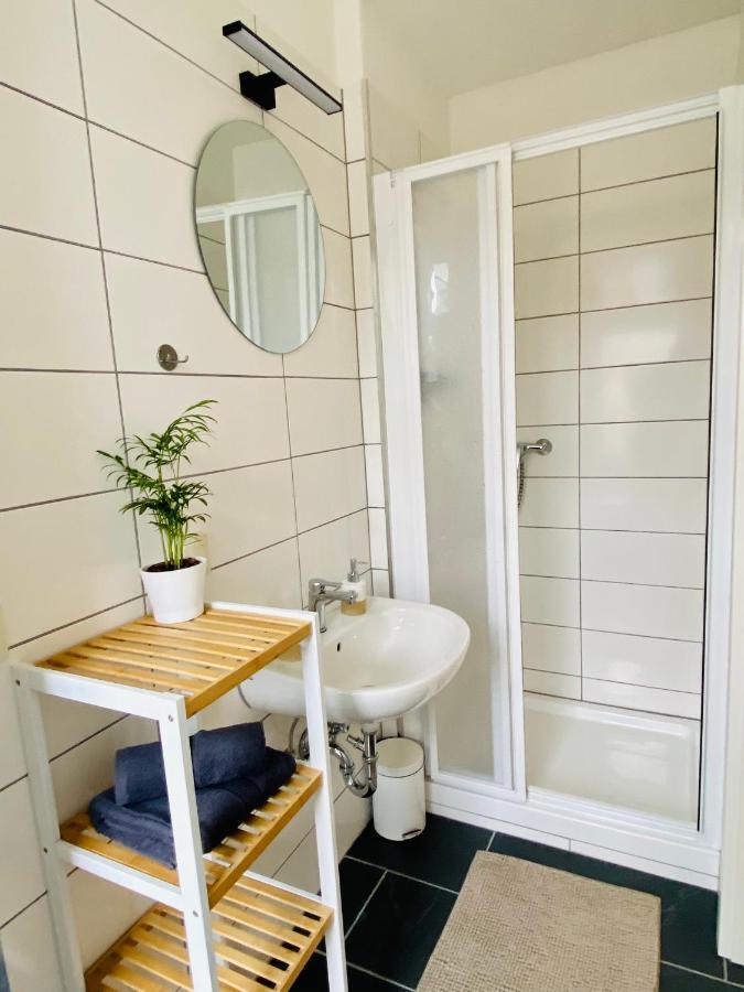 Stilvolles Apartment In Zentraler Lage - Smart-Tv, Queensize-Bett, Altbaustil, Kueche In City-Naehe Erfurt Dış mekan fotoğraf